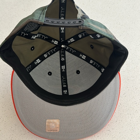 Men’s SnapBack hat - Picture 3 of 5